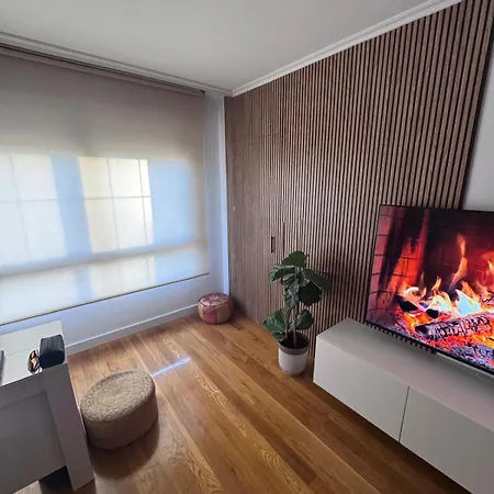 Fernandez Vega 6 * Пуэнтеареас